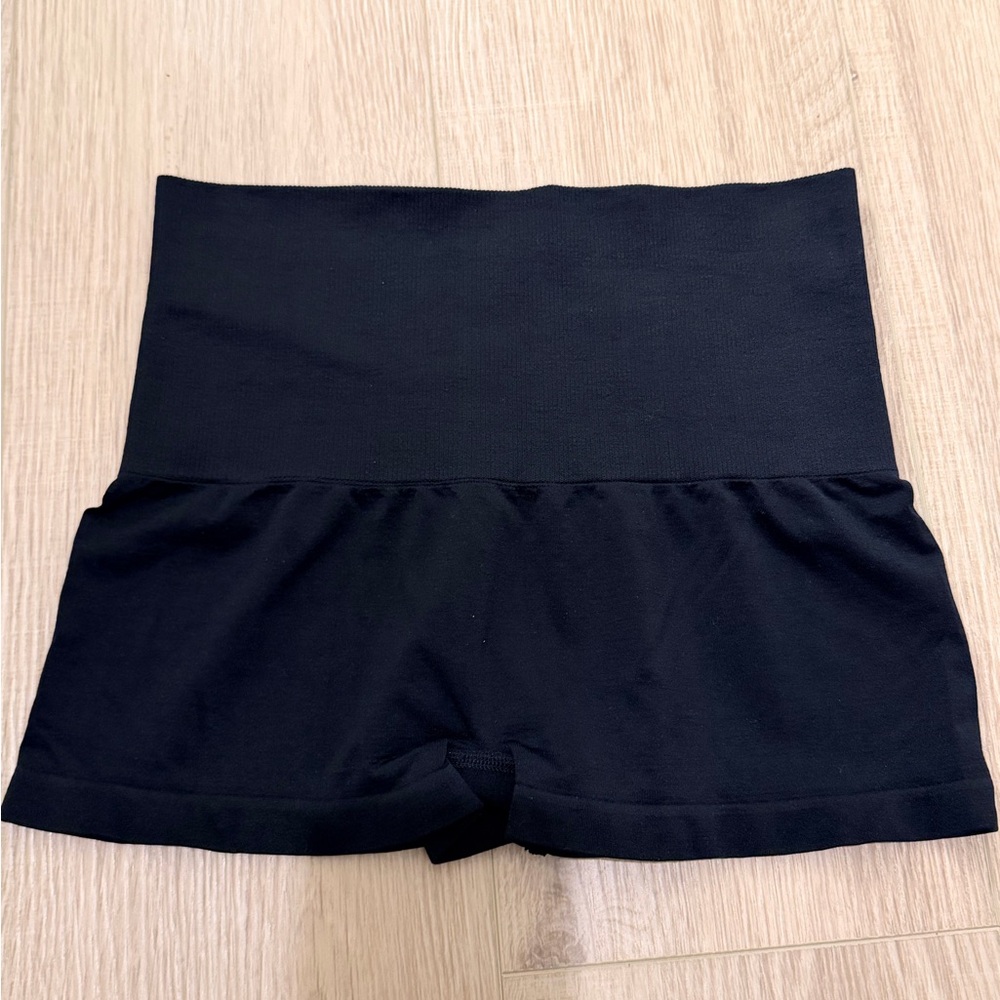 BLANQI Seamless Postpartum Hipster Compression Boyshort